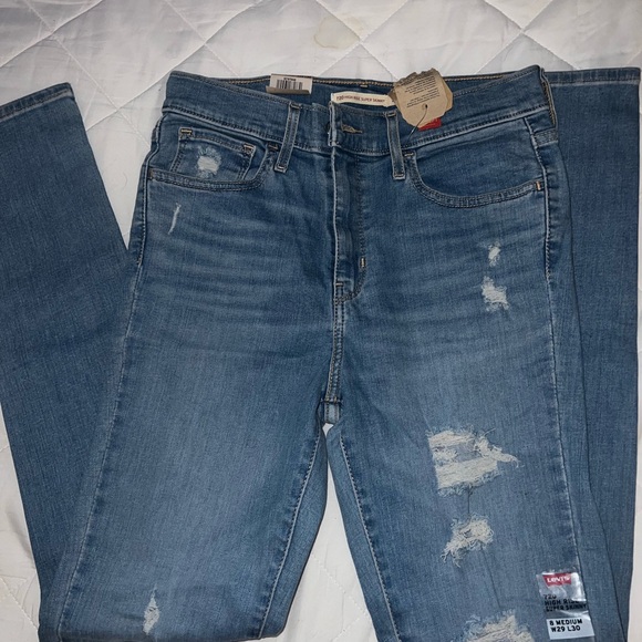 New Levi jeans - Picture 7 of 7